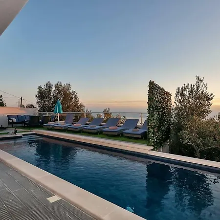 Semesterbostad Nera *