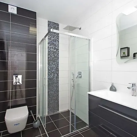 Semesterbostad Nera Makarska