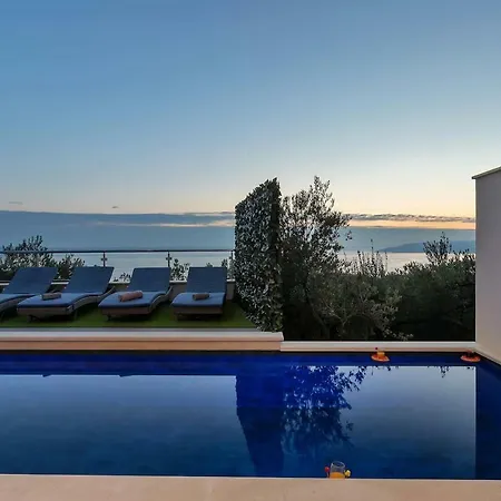 Semesterbostad Nera *