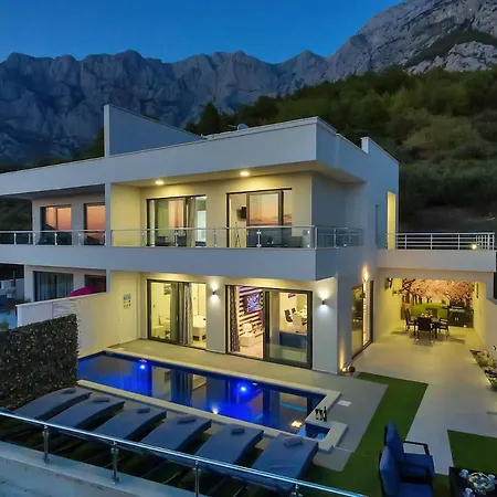 Nera * Makarska