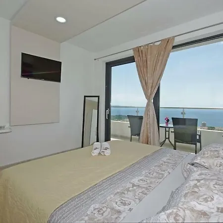 Nera Semesterbostad *