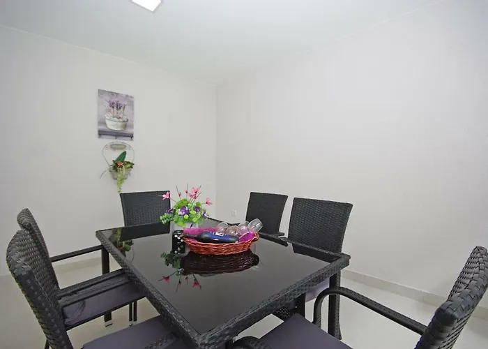 Prázdninový dům Nera *